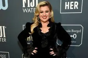 Kelly Clarkson Biography