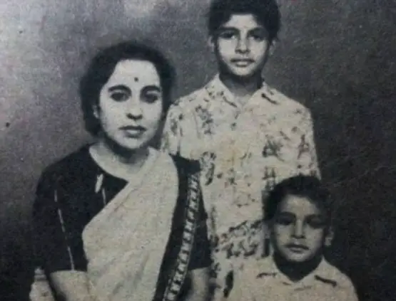 amitabh Bachchan early life