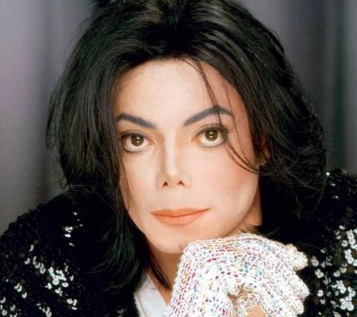 A Successful Singer and Dancer: Michael Jackson Net Worth, Wife, Kids, Death (At 50), Girlfriends, Family, Songs, and Biography